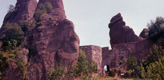 Bulgarien_um_1970_Felsen_von_Belogradtschik_2