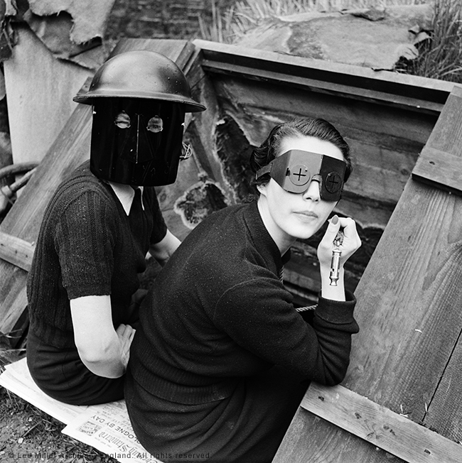 web-Fire-Masks-London-England-1941-by-Lee-Miller-3840-9