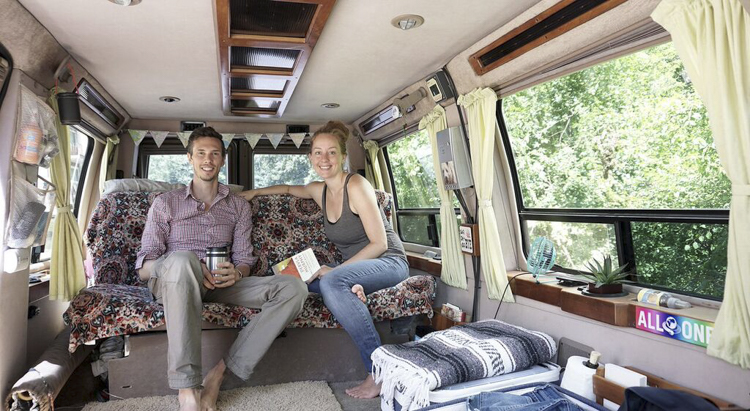 11_vanlife-couples