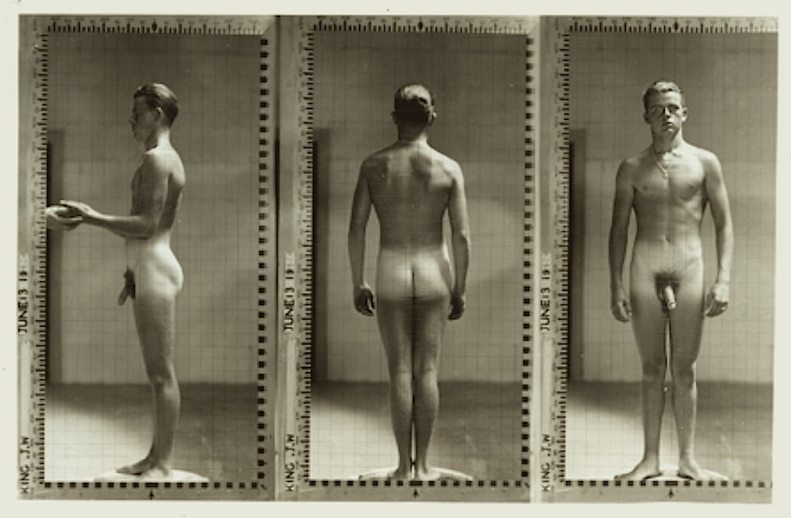 tw_king_nude_standing_posture