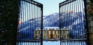 10882162_579580095505864_6544467736608935854_n-600x600