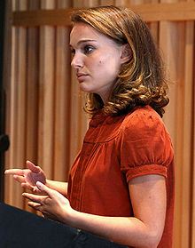 220px-Natalie_Portman_at_Columbia_University