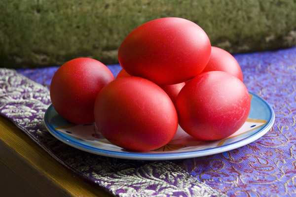 червени яйца
