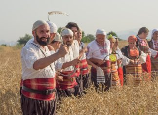 България в Когато културите се сблъскват