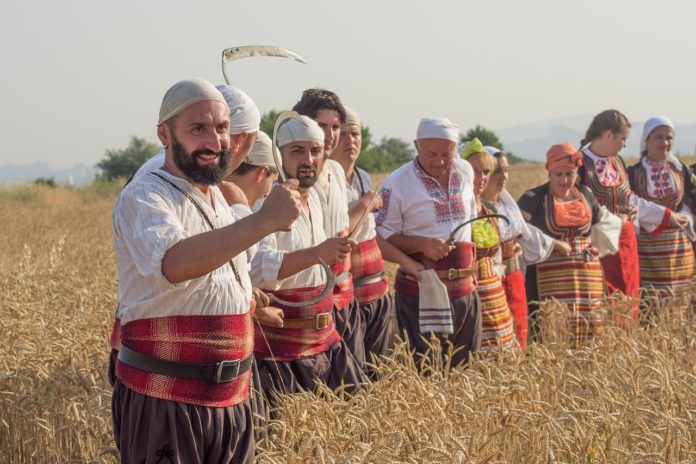 България в Когато културите се сблъскват