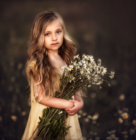 children_portrait_photography_daughter_flower_roberta_baneviciene_14