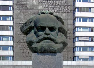 Паметник на Карл Маркс в Кемниц (Карлмарксщат)