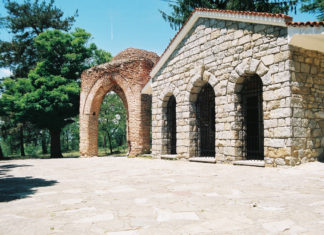 Казанлъшката гробница